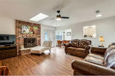 8013 Carrick Street, Benbrook, TX 76116 - Photo 8