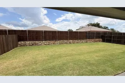 329 Blanco Drive, Azle, TX 76020 - Photo 10