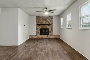 4204 Pate Dr, Fort Worth, TX 76119 - Photo 4