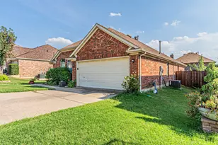 5504 Thornberry Dr, Fort Worth, TX 76137 - Photo 2