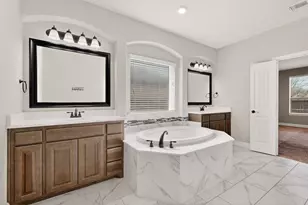 1025 Merion Dr, Fort Worth, TX 76028 - Photo 16