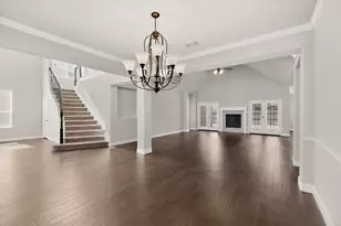 1025 Merion Dr, Fort Worth, TX 76028 - Photo 10