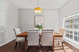 10439 High Hollows Dr, Dallas, TX 75230 - Photo 2