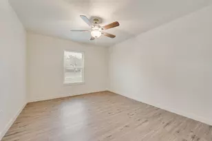 3853 Commonwealth Dr, Garland, TX 75043 - Photo 16