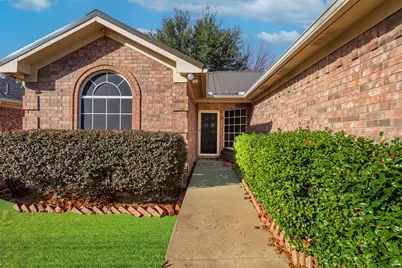 12212 Stillglen Trail, Fort Worth, TX 76028 - Photo 16