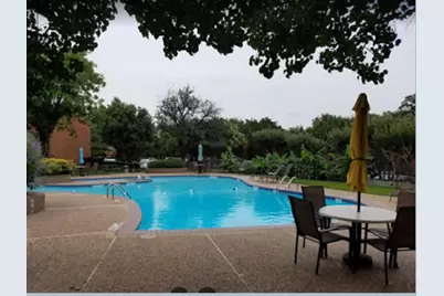 576 E Avenue J #B, Grand Prairie, TX 75050 - Photo 12