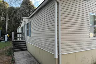 6527 Blue Water Ct, Granbury, TX 76049 - Photo 4