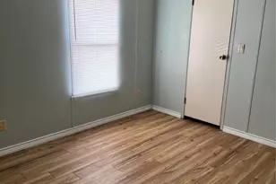 6527 Blue Water Ct, Granbury, TX 76049 - Photo 22