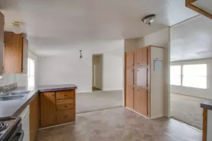 6527 Blue Water Ct, Granbury, TX 76049 - Photo 6