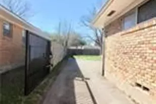 2339 Rockyglen Dr, Dallas, TX 75228 - Photo 14