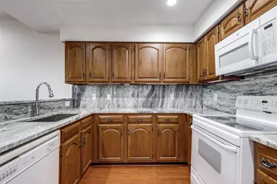 5100 Verde Valley #179 Building 116, Dallas, TX 75254 - Photo 4