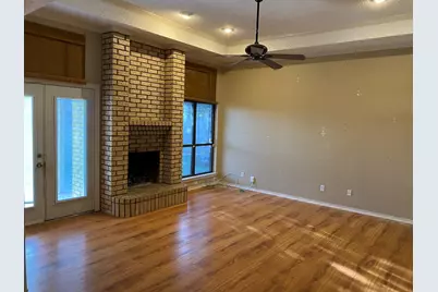8208 Willow Glen Court, Fort Worth, TX 76134 - Photo 6