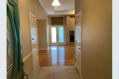 8208 Willow Glen Court, Fort Worth, TX 76134 - Photo 16