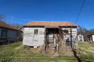 309 Roberts, Mexia, TX 76667 - Photo 1