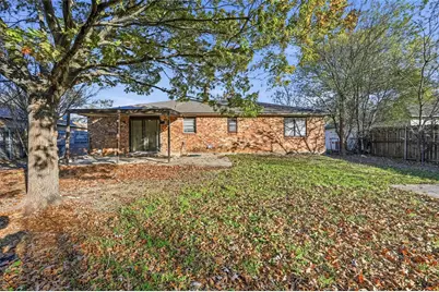 104 Mesa Drive, Glenn Heights, TX 75154 - Photo 18