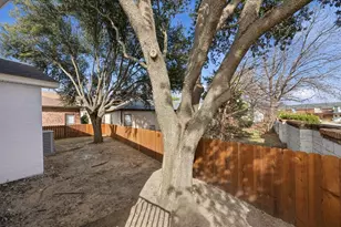 22 1 Main Pl, Benbrook, TX 76126 - Photo 38