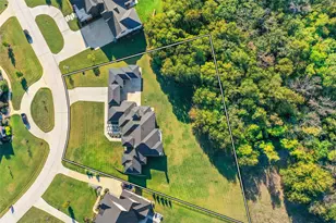 1889 Creekview Ct, Argyle, TX 76226 - Photo 38