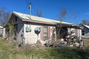 311 Roberts, Mexia, TX 76667 - Photo 4