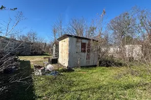 311 Roberts, Mexia, TX 76667 - Photo 6