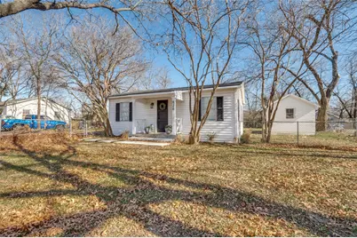 826 W Laramie Lane, Dallas, TX 75217 - Photo 2
