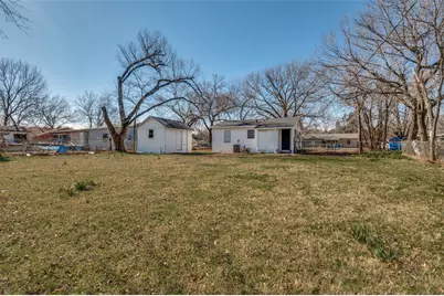 826 W Laramie Lane, Dallas, TX 75217 - Photo 10