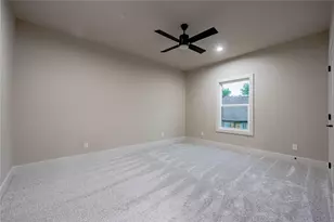 85 Isle of View Dr, Tool, TX 75143 - Photo 14