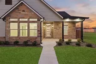 512 Bandera Dr, Howe, TX 75459 - Photo 2