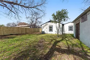 2502 Helmet St, Irving, TX 75060 - Photo 24