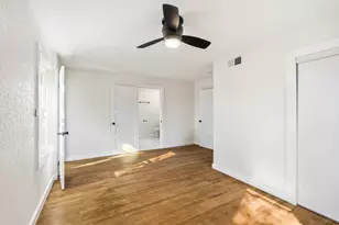 801 Woodleigh Dr, McKinney, TX 75069 - Photo 10