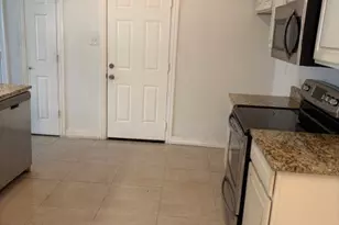 921 Brookhaven Dr, Lancaster, TX 75134 - Photo 8