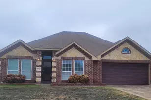 921 Brookhaven Dr, Lancaster, TX 75134 - Photo 1