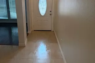 921 Brookhaven Dr, Lancaster, TX 75134 - Photo 2