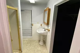 810 W Day St, Denison, TX 75020 - Photo 6