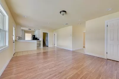 725 Meadowlark Circle, Crowley, TX 76036 - Photo 10