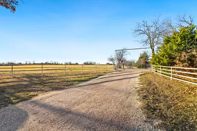 1561 Fm 934, Blum, TX 76627 - Photo 2