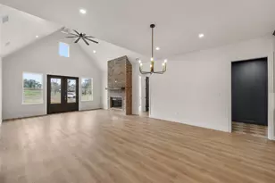 127 Canyon Ridge Dr, Waco, TX 76705 - Photo 8