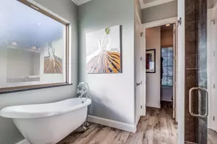 165 Cote D Azur, Chico, TX 76431 - Photo 18