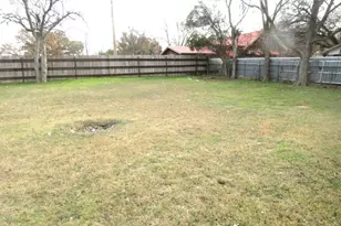 1817 Junius St, Fort Worth, TX 76103 - Photo 16