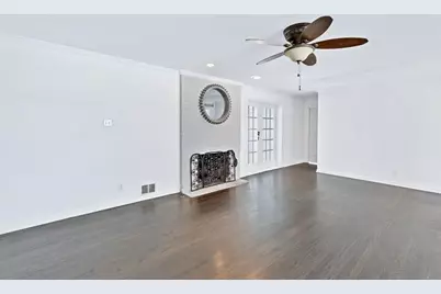 312 W Rio Grande Street, Garland, TX 75041 - Photo 6