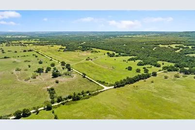 393 Franklin, Saint Jo, TX 76265 - Photo 2