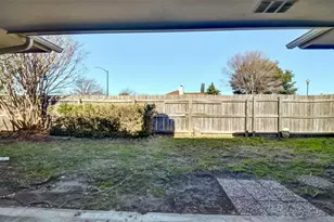 4523 Tall Meadow Ln, Fort Worth, TX 76133 - Photo 16