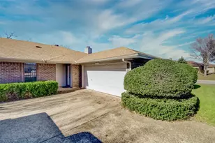 4523 Tall Meadow Ln, Fort Worth, TX 76133 - Photo 1