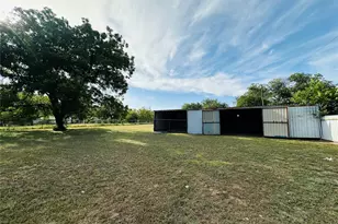 311 S Melwood St, Winters, TX 79567 - Photo 30