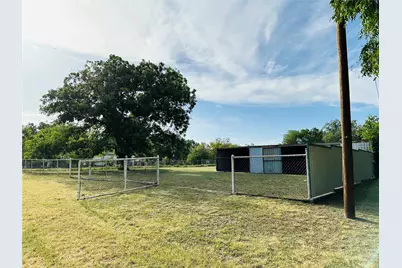 311 S Melwood Street, Winters, TX 79567 - Photo 28