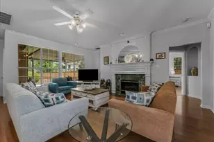 6206 Hidden Springs Ln, Garland, TX 75044 - Photo 4