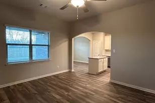 1117 Wheatfield Ln, Crowley, TX 76036 - Photo 4