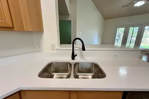 2917 St John's Dr, McKinney, TX 75072 - Photo 4