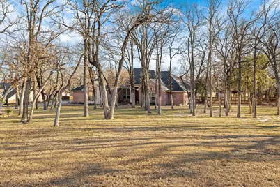 523 Post Oak Drive, Newark, TX 76071 - Photo 2