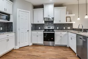 908 E Decatur St, Ennis, TX 75119 - Photo 10