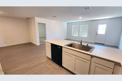 7149 Waterford Creek Court, Fort Worth, TX 76179 - Photo 8